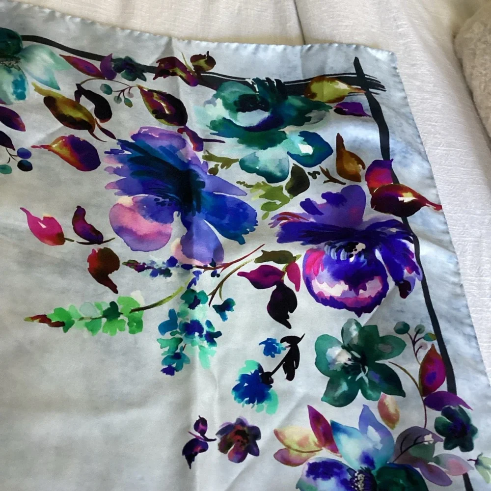 Elizabetta 100% Silk Scarf Blue Floral Italian Botanical Design - Picture 8 of 13